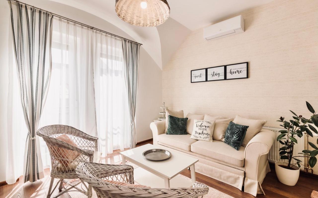 Monarchia Apartment Mosonmagyarovar